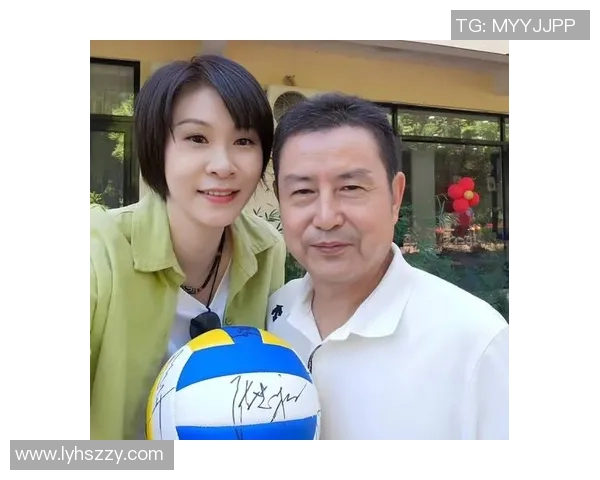 广州龙狮主帅被解职，球迷呼吁支持新教练航位